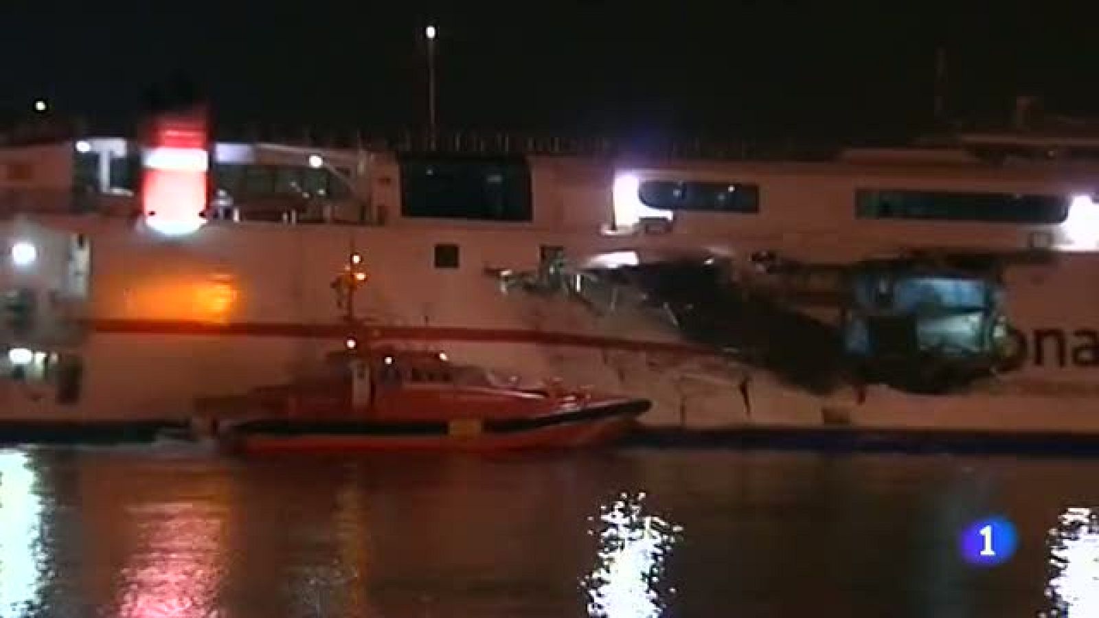 Aparatoso accidente de un buque que cruzaba el estrecho de Gibraltar