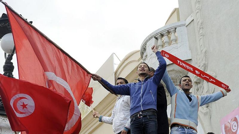 En la calle, un año después de caer las dictaduras, el optimismo se ha diluido 