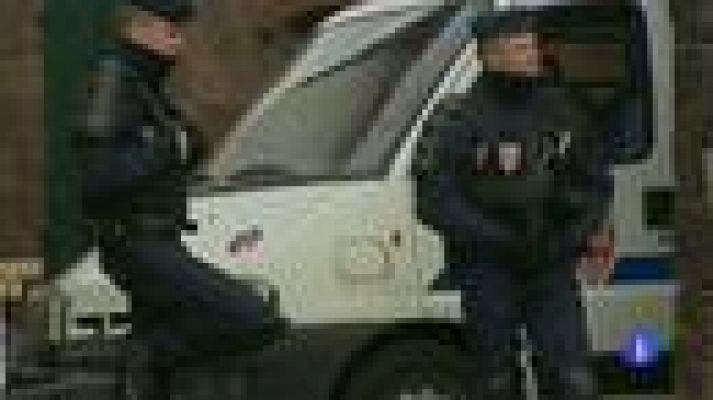 Telediario 1 - Detenidos tres etarras en Francia