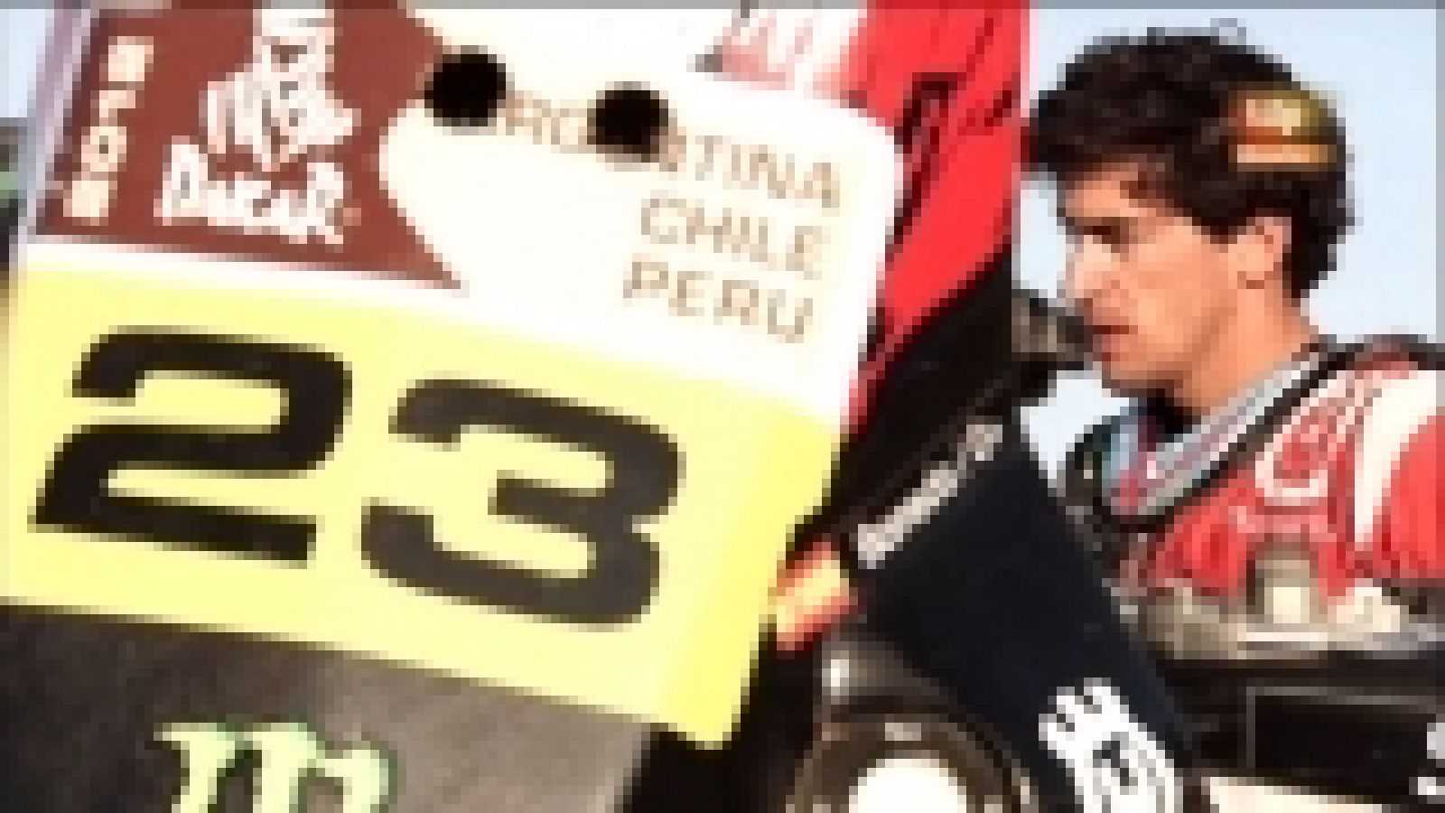 Cyril Despres puso hoy un pie y medio en lo más alto del podio del Dakar. El galo liquidó el tiempo que lo separaba de Marc Coma y de un zarpazo se puso a más de once minutos del español en la clasificación, una distancia casi insalvable en una últim