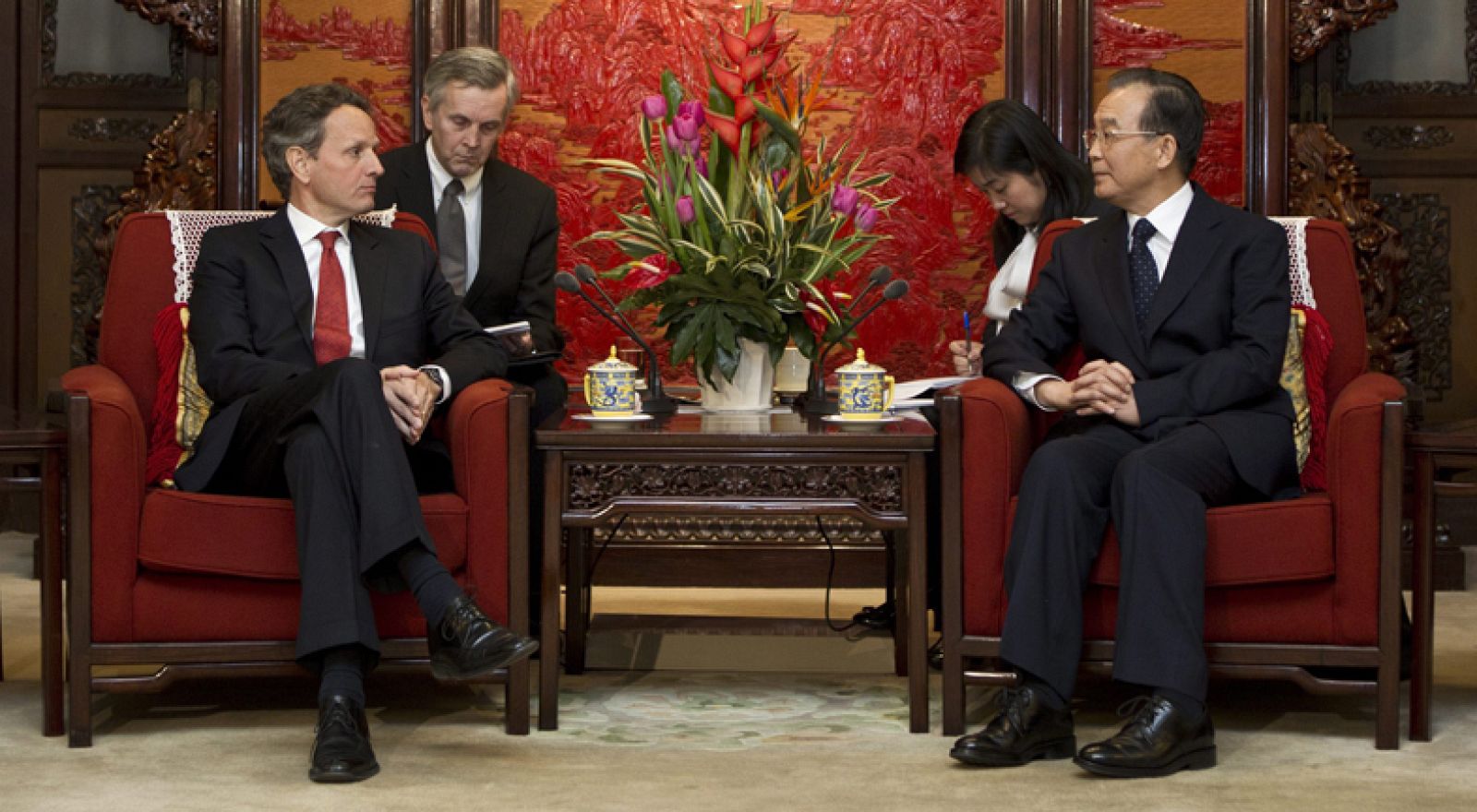 China teme perder su suministro de petróleo por las sanciones de EE.UU. a Irán - Informativo 24h | Ver