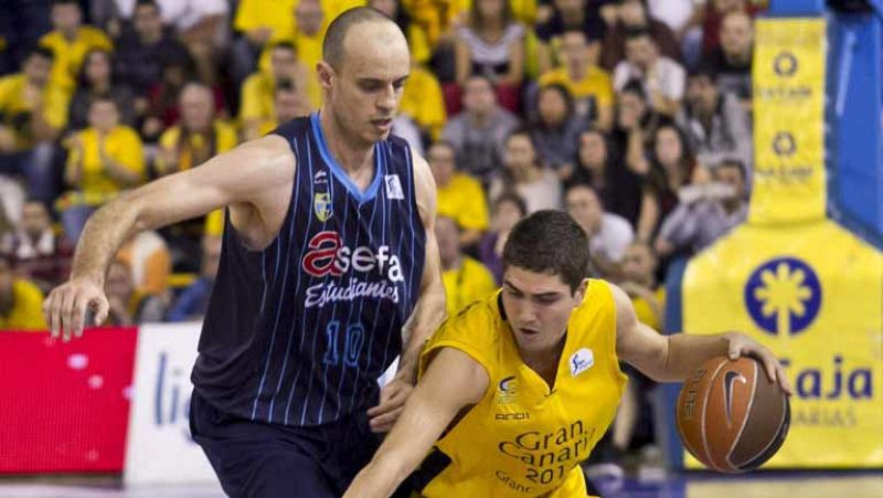 El Gran Canaria 2014 sacó provecho a su gran segundo cuarto, liderado por Javier Beirán, para acabar con el Asefa Estudiantes (73-65)