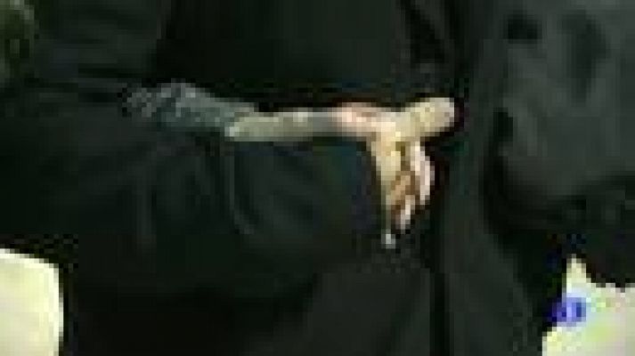 Telediario 1 - Los españoles víctimas del crucero naufradago vuelven a España