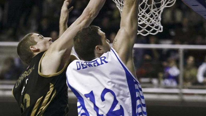 Dos triples consecutivos de Jaycee Carroll acabaron con la oposición del Lucentum Alicante (86-92), que se rehizo de un mal inicio y plantó cara a un Real Madrid que , tras esta victoria, mantiene el liderato de la competición.