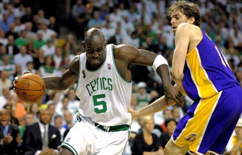 Los Lakers pierden el primer partido de la final