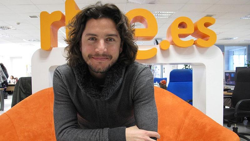   Así ha sido la quedada a través de Google + entre el cantante Manuel Carrasco y un grupo de fans en RTVE.es