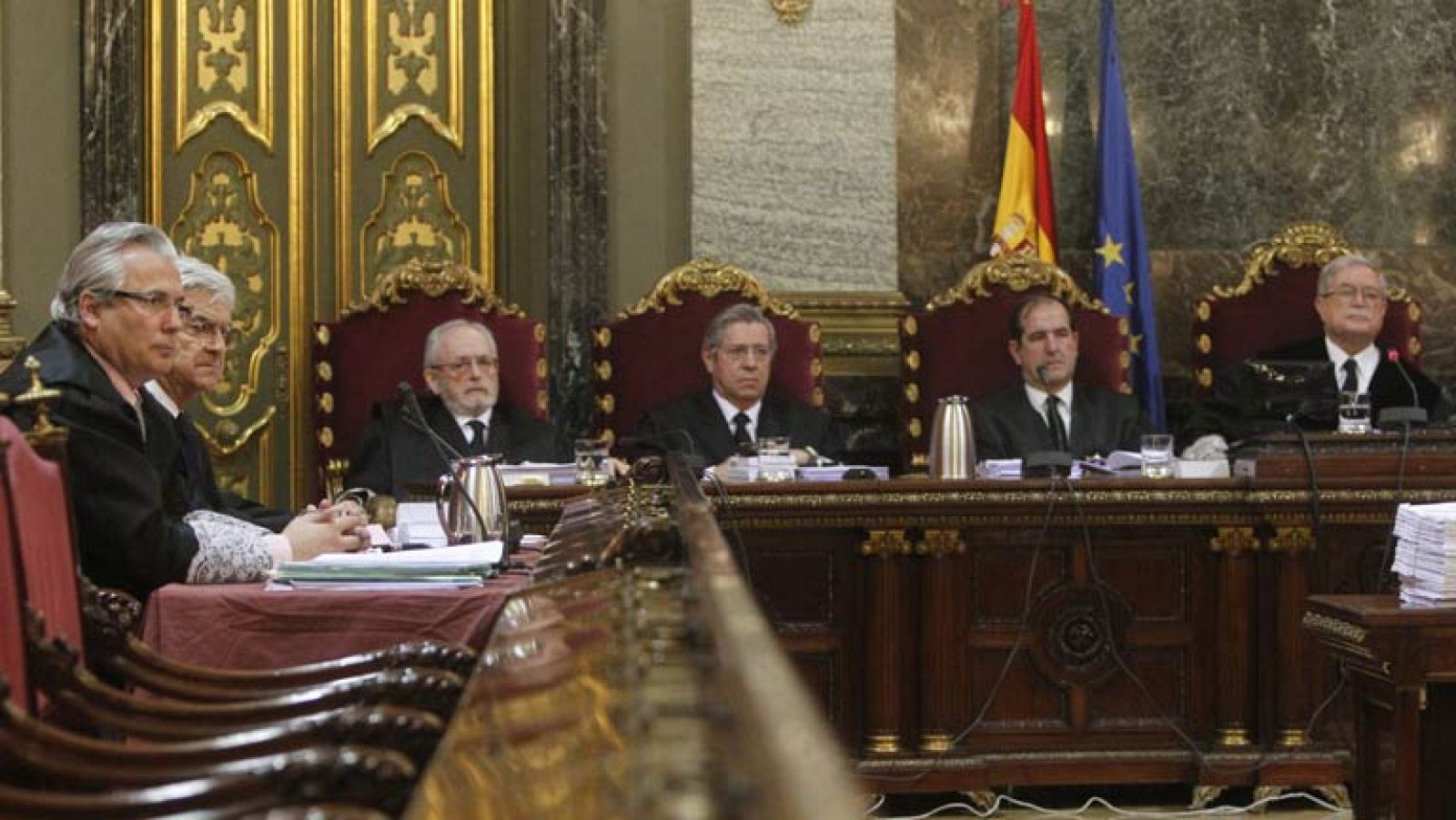 El querellante contra Garzón: En la cárcel preparábamos la defensa, no el blanqueo - Informativo 24h | Ver