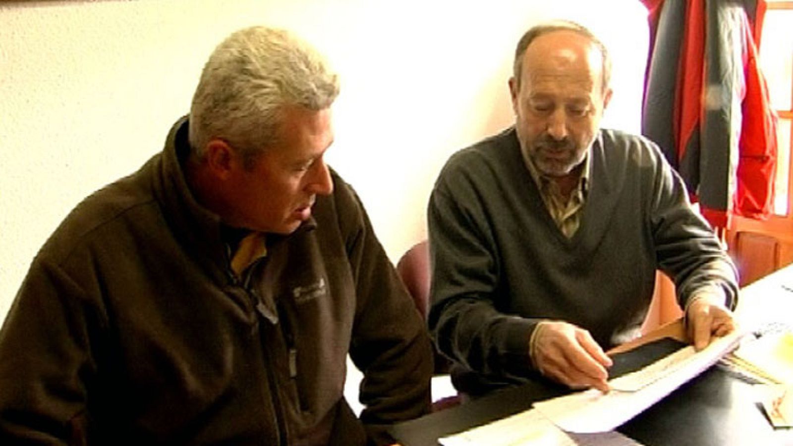 Comando Actualidad - Las deudas de mi pueblo - Peleas de Abajo