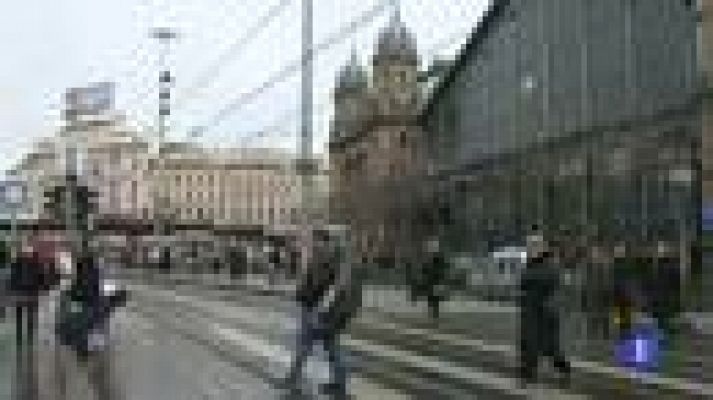 Telediario 1 - Hungría, dividida