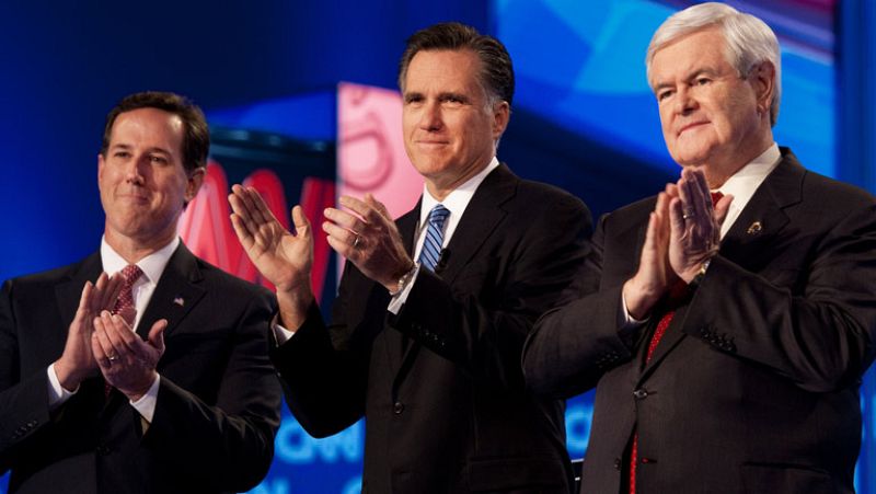 Gingrich y Santorum atacan a Romney en el debate previo a las primarias de Carolina del Sur