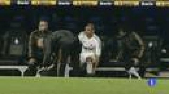 Telediario 1 - El fútbol ve "feo" el pisotón