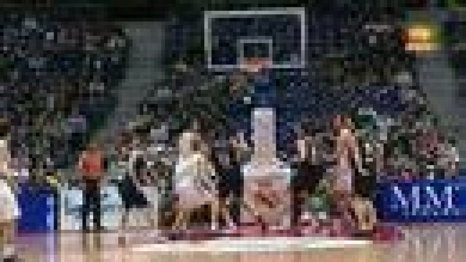 Baloncesto en RTVE: El Madrid supera al Caja Laboral | RTVE Play