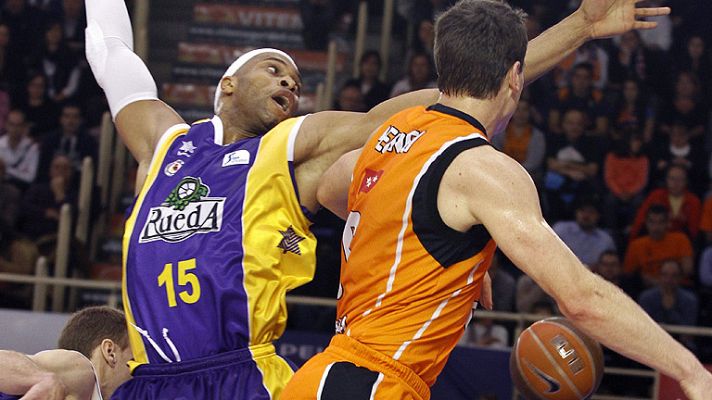 Baloncesto en RTVE - Fuenlabrada 65-54 Blancos de Rueda