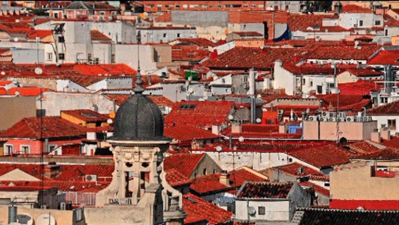 Las tejas de los tejados "hablan" de la vida  