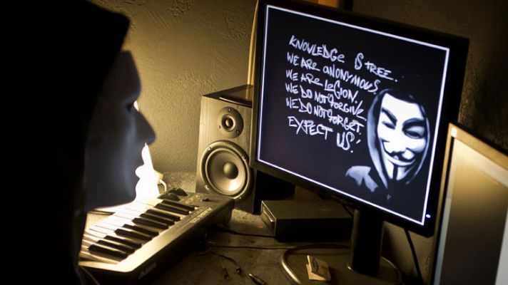 Telediario 1 - Prisión fundador Megaupload