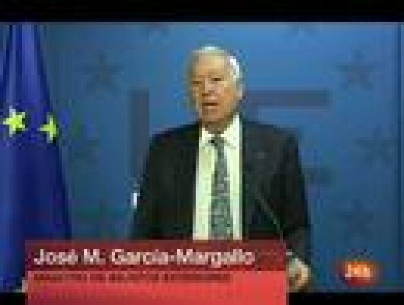  El ministro de Asuntos Exteriores español, José Manuel García-Margallo, ha negociado una moratoria de seis meses para aplicar el embargo petrolero a Irán