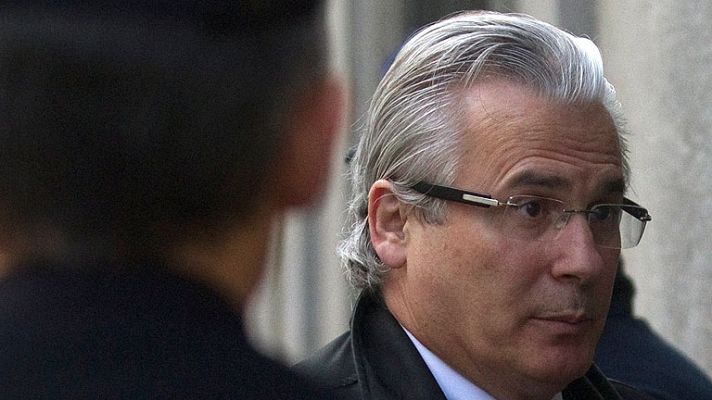 Telediario 1 - Garzón se sienta en el banquillo