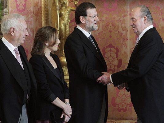 Telediario 1 - El rey apoya las reformas económica