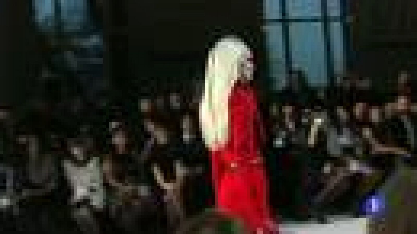 La Alta Costura de París y sus desfiles siguen siendo un negocio rentable