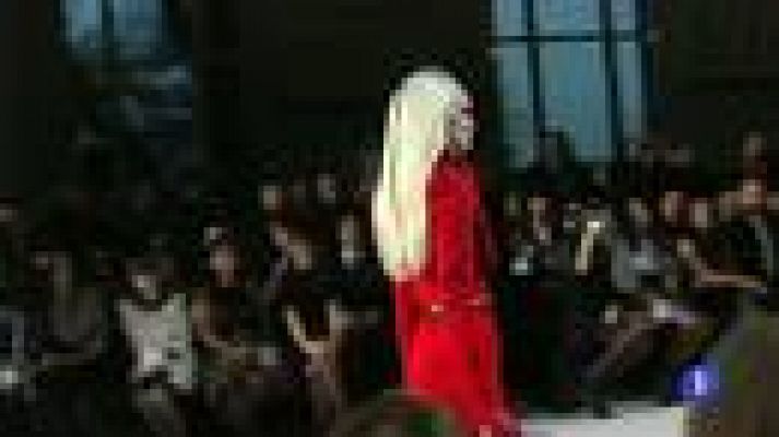 Telediario 1 - La Alta costura de París