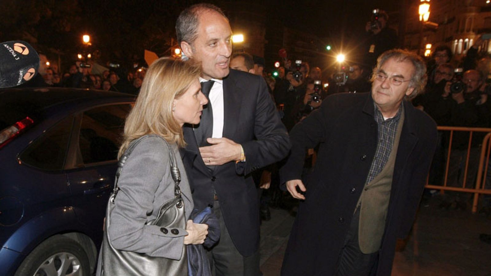 Telediario 2 en cuatro minutos - 25/01/12