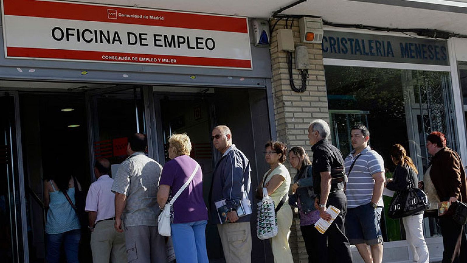 Montoro afirma que arrojará la cifra de cinco millones 400 mil parados 