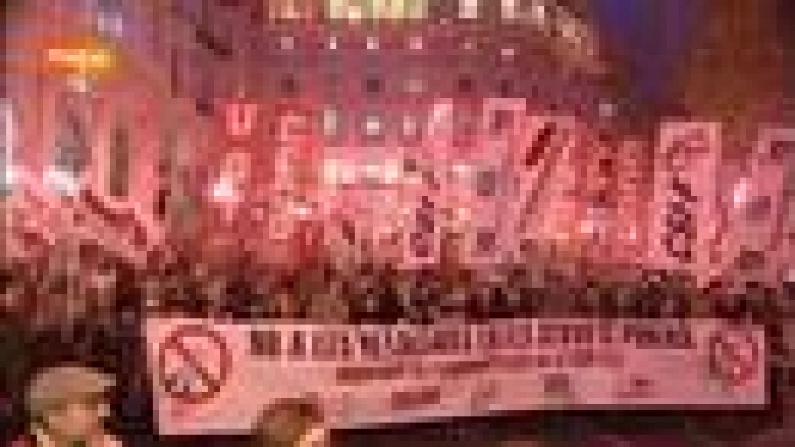 Miles de personas se manifiestan en Valencia por los recortes públicos - Informativo 24h | Ver