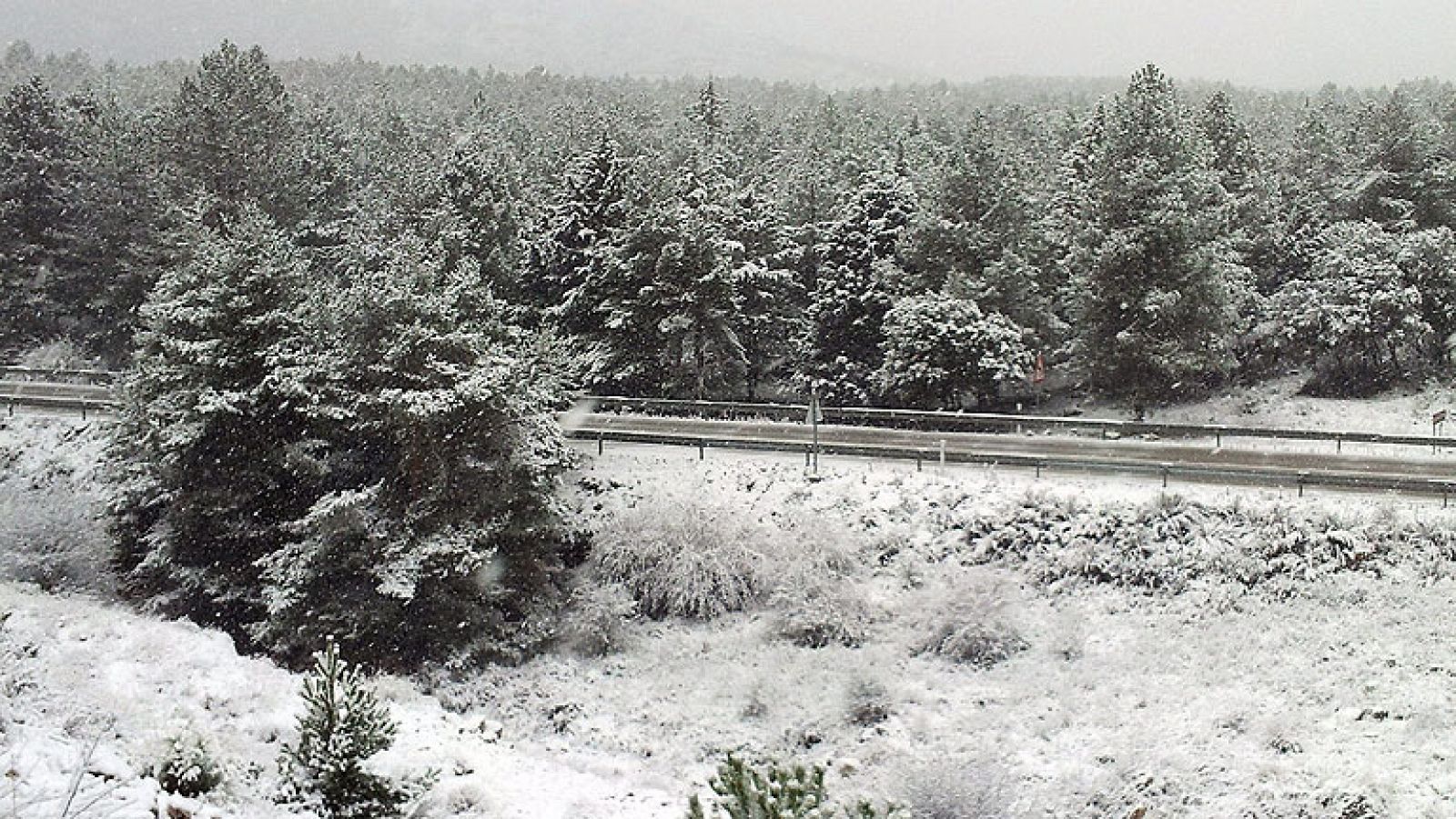 Más de 20 provincias estarán este viernes a en alerta por nieve, lluvia u oleaje