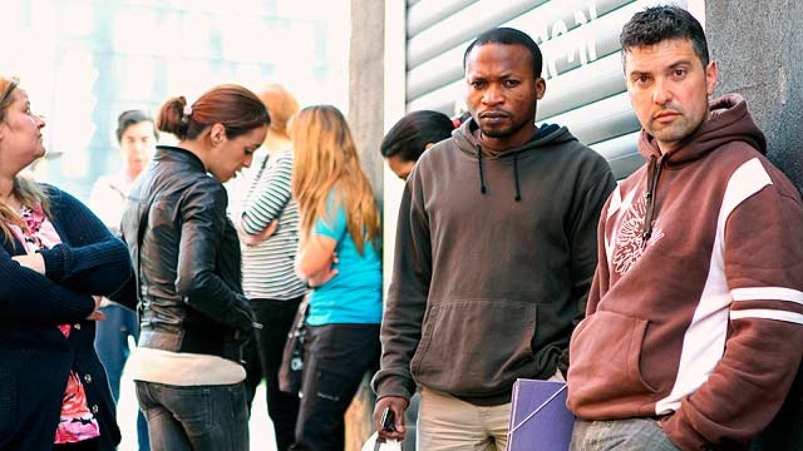  El paro marca un récord histórico en España con 5,27 millones de desempleados