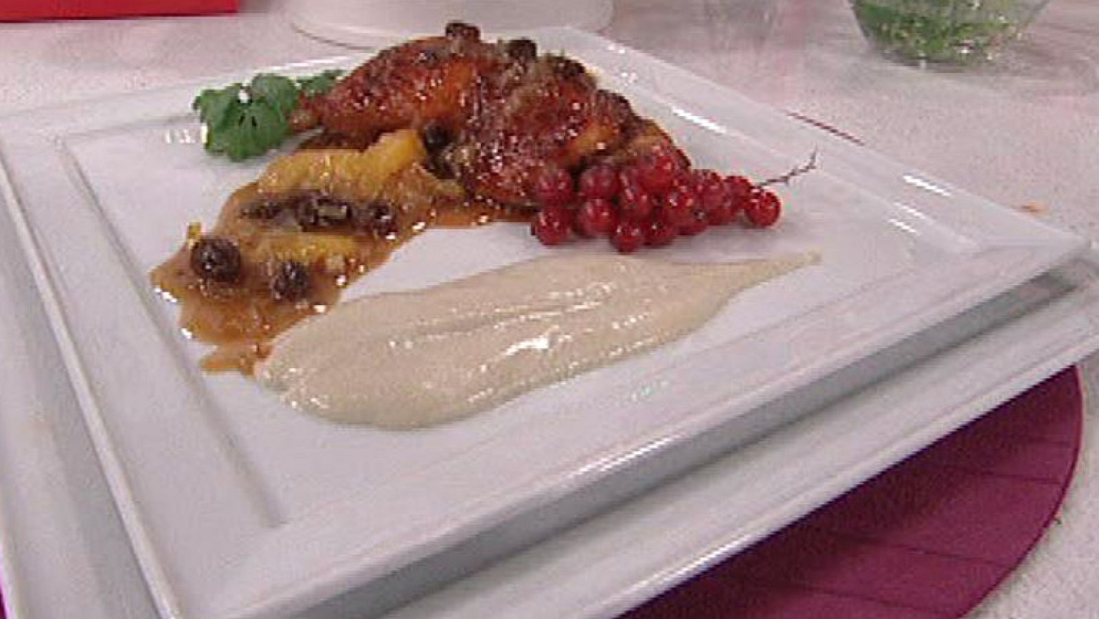 Saber cocinar - Pollo asado al jerez con crema de alcachofa  (27/01/2012) - RTVE Cocina | Ver