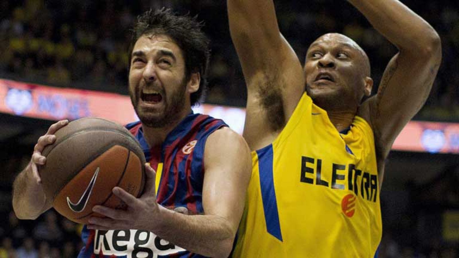 Gran partido del Barcelona en la cancha del Maccabi de Tel-Aviv que le situa en la senda de los cuartos de final de la Euroliga de baloncesto. 71-57 para los de Xavi Pascual.