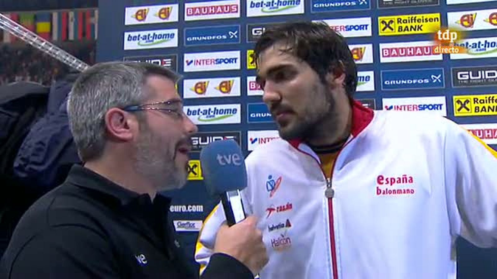 "Hemos jugado un muy buen partido pero ha habido mala suerte", ha asegurado el jugador español de balonmano Jorge Maqueda después de que su equipo cayese derrotado ante Dinamarca y quedase fuera de la final del Europeo de Balonmano.