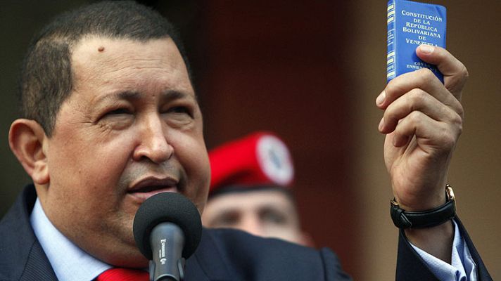 Informativo 24h - Chávez dice que está "más vivo que nunca" para desmentir los rumores sobre su salud