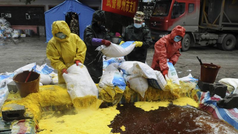 Un peligroso vertido tóxico causa el pánico en la provincia meridional china de Guangxi  