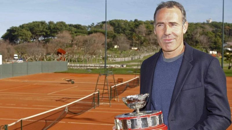 El capitán del equipo español de Copa Davis se estrena contra Kazajistán con un renovado equipo que integran Nico Almagro, Juan Carlos Ferrero, Marcel Granollers y Marc López.