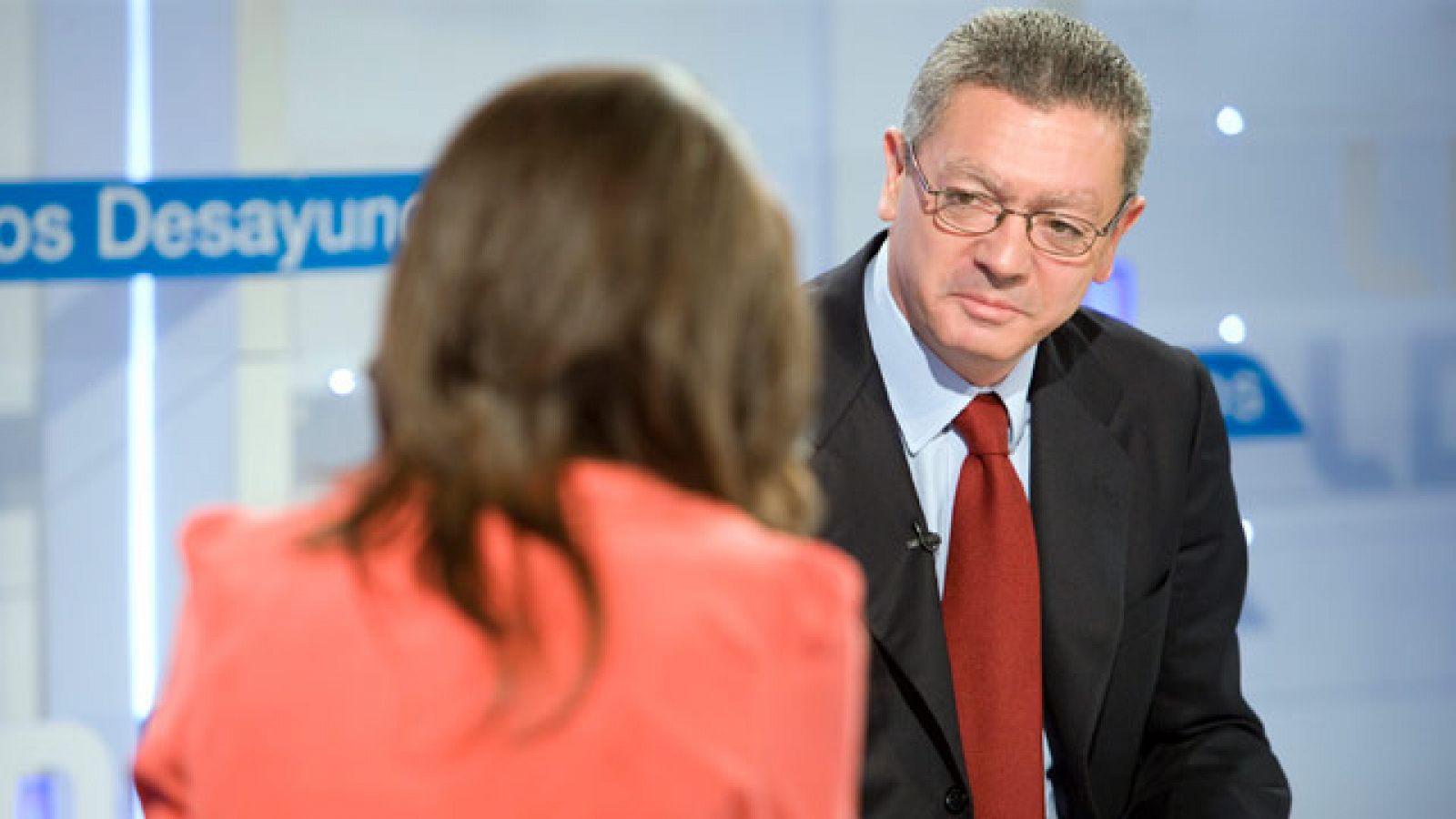 Gallardón insta a reflexionar sobre los delitos que juzga el Jurado - Los desayunos | Ver