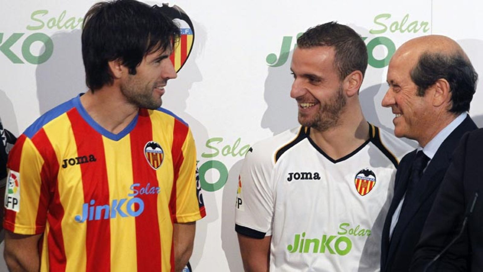 El Valencia busca nuevas energías ante el Barcelona