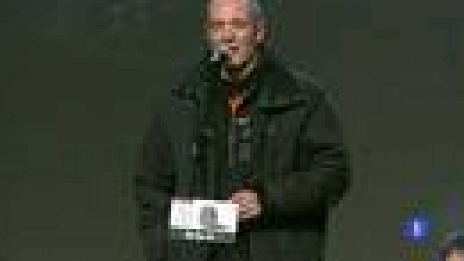 Los bertsolaris,  poetas que improvisan y cantan versos en euskera.