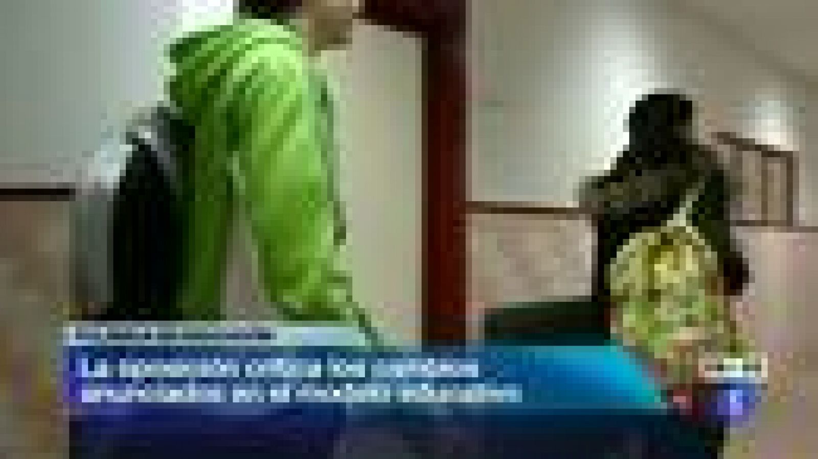 Telediario 1: Telediario Matinal en 4' - 01/02/12 | RTVE Play