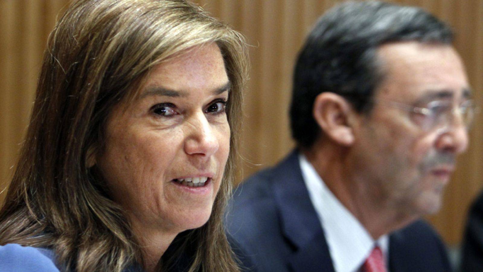 Telediario 1 en cuatro minutos - 01/02/12