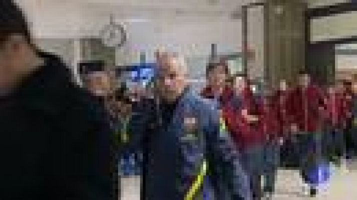 Telediario 1 - Valencia y Barça buscan su pase a la final en un choque vibrante