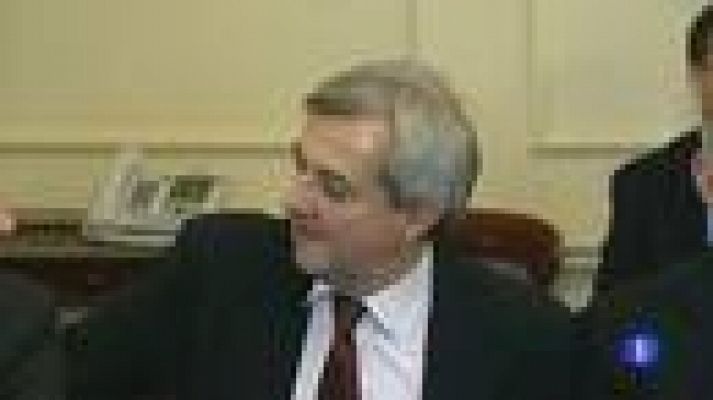 Telediario 1 - Dimisión de un ministro británico