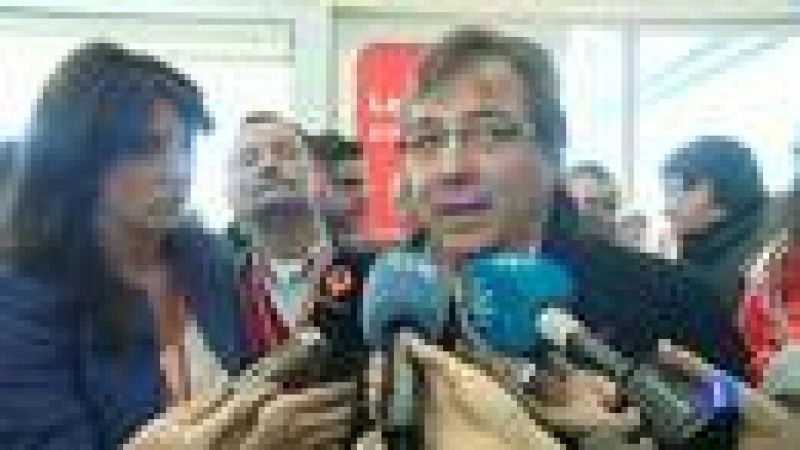 Los aspirantes a dirigir el PSOE llegan a este congreso con algunos apoyos ya conocidos