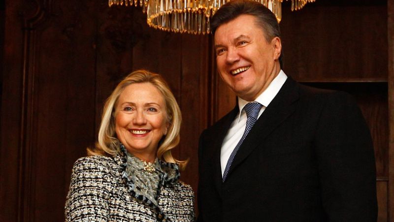 Hillary Clinton condena la violencia en Siria