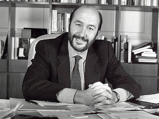  - Perfil de Alfredo Pérez Rubalcaba, nuevo secretario general del PSOE