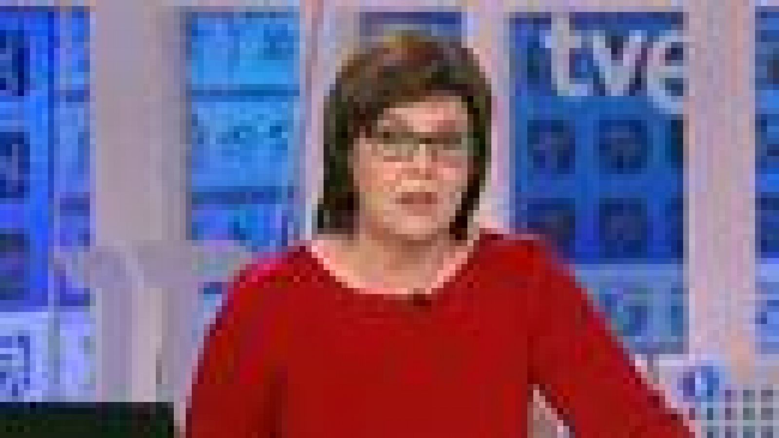 España debía remontar un 2-0 de la primera jornada y Carla Suárez dio esperanzas logrando el 2-1 frente a Petrova. Sin embargo, Svetlana Kuznetsova dio el punto definitivo para las locales ganando a Silvia Soler.