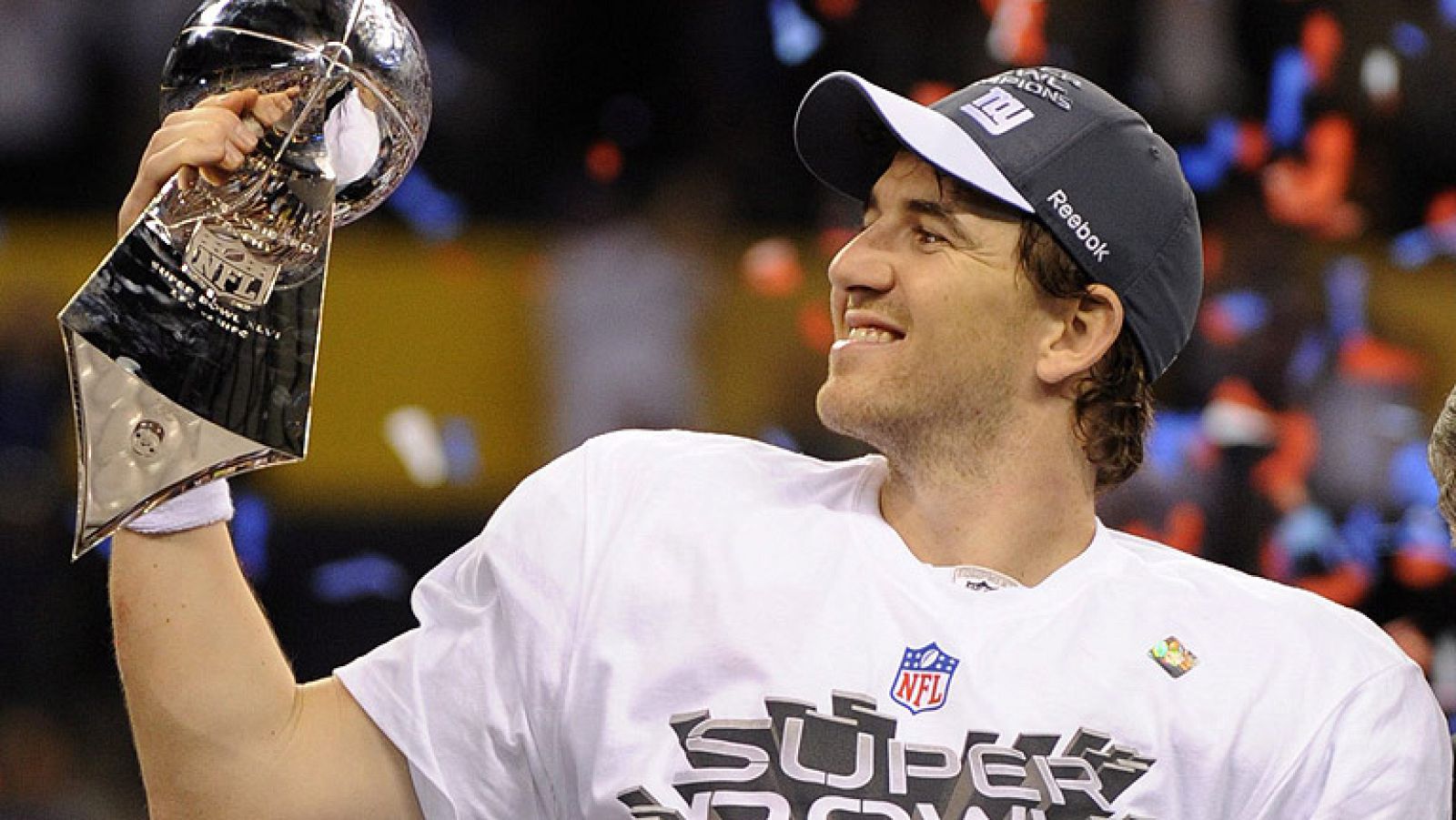 El equipo de Nueva York se ha hecho con el trofeo Vince Lombardi al derrotar a los favoritos, los Patriots de Nueva Inglaterra, por un ajustado 21-17.