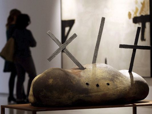 Telediario 1 - Fallece Antoni Tápies, último pilar de la vanguardia española de la posguerra