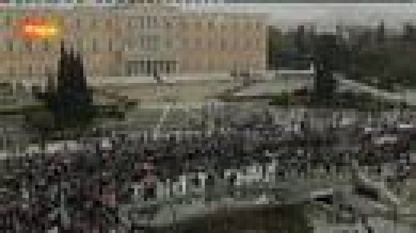 Manifestaciones en Atenas contra los ajustes que exige la 'troika'