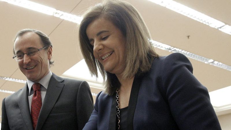 Báñez descarta los minijobs y el contrato único